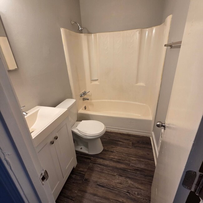 Photo - Windwood Apartments