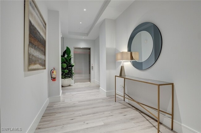 Photo - 101 8th St S