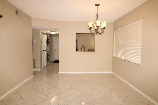 Photo - 2955 SW 22nd Ave Unit 2080