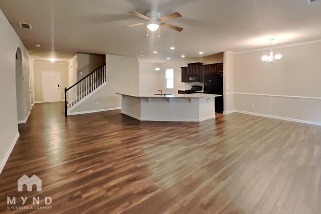 Photo - 116 Laurelcrest Ln