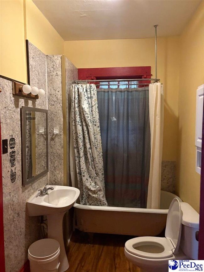 Photo - 657 W King Ave