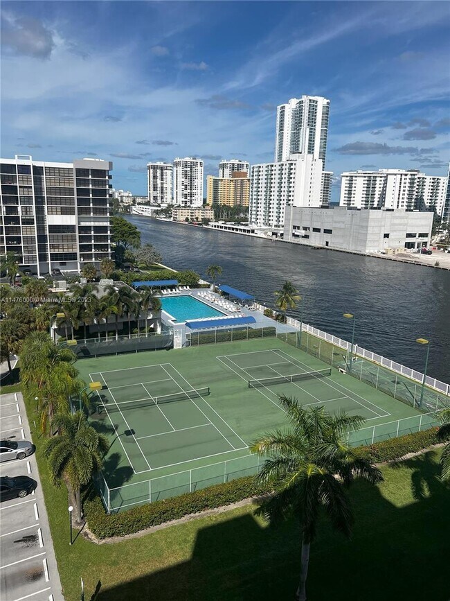 Photo - 400 Leslie Dr Unit 917