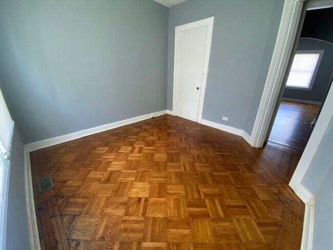 305 W Whitney Ave Unit 204