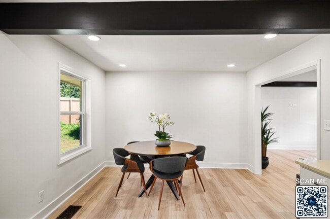 Photo - 183 Chicamauga Pl SW