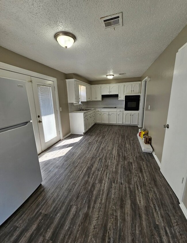 Photo - 3448 Parker Dr