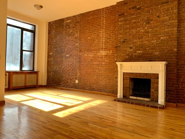 Photo - 70 W 87th St Unidad 2B