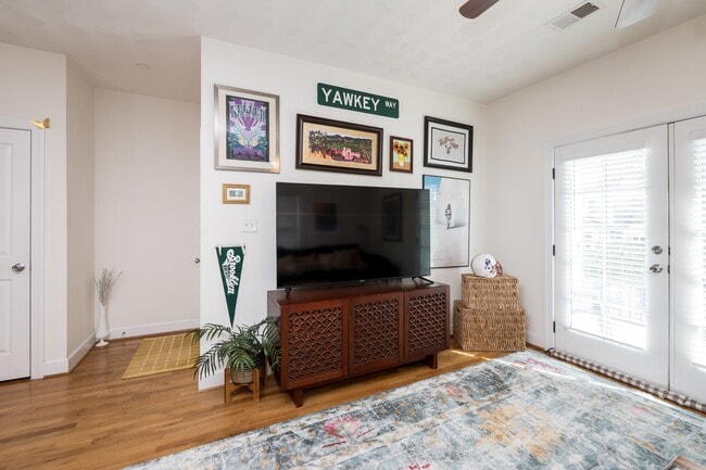 Photo - 805 Westover Ave