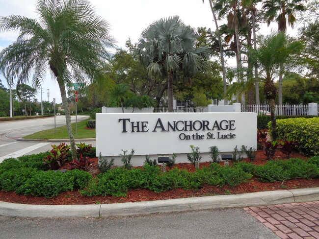Photo - 2518 SE Anchorage Cove Unidad H-1 Rental