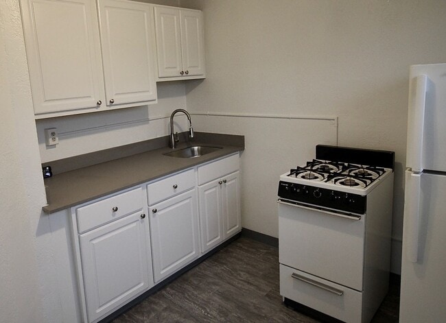 Photo - Camdon - 1 Bedroom - Central District - Vintage Charm