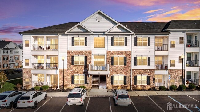 Building Photo - 714 Stiller Ln