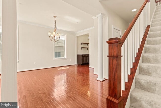 Photo - 1112 Saxton Dr