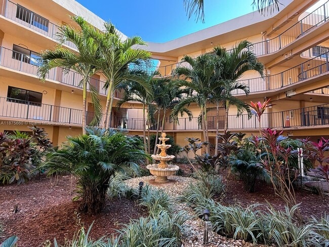 Building Photo - 8420 SW 133rd Avenue Rd Unit 317 Rental