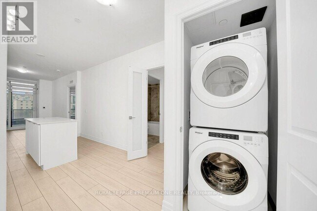 Photo - 30 Elm Dr W Unit 306