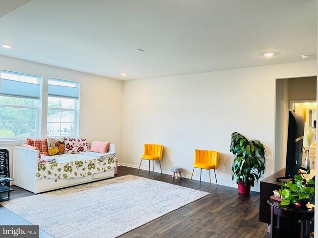 Photo - 223 Seven Springs Ln