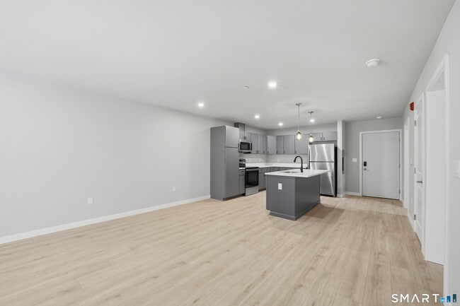 Photo - 589 Bedford St Unit 205