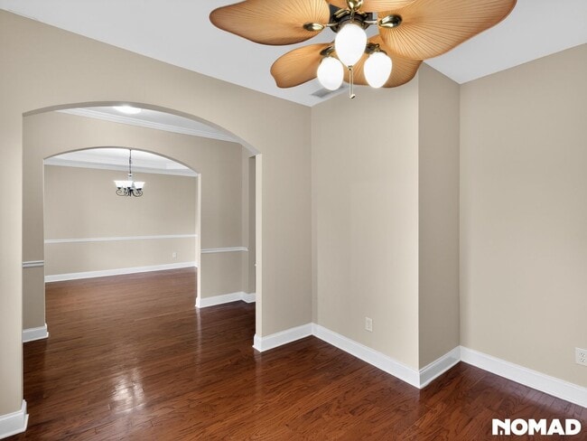 Photo - 1118 Westchase Cove SW