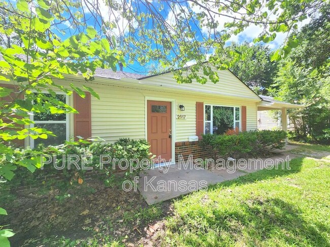 Photo - 2617 SW Eveningside Dr House