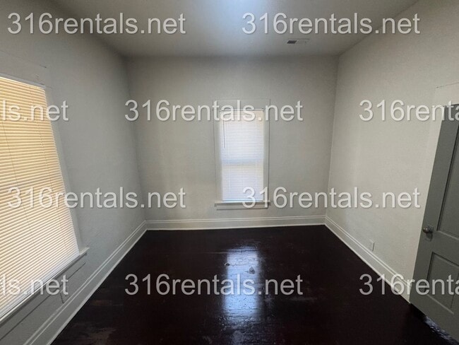Photo - $899- 2 bed 1 bath - Single Family Home