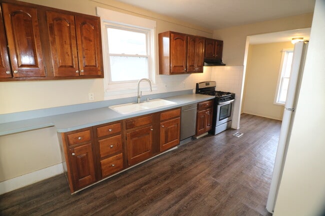 Photo - 1626 Summit Ln