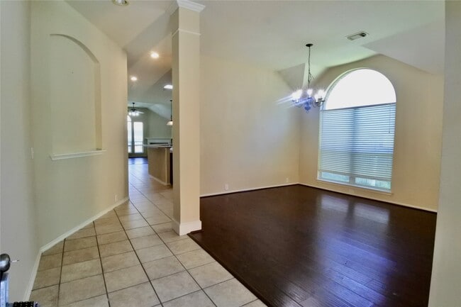 Photo - 19314 Chislestone Ln