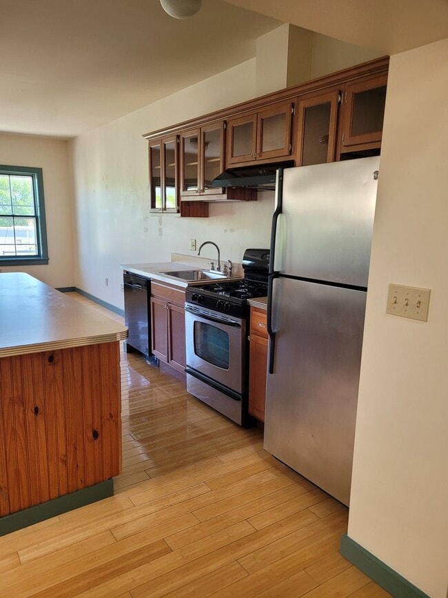 Photo - White Sulphur, LLC 165 Unit Apt. B
