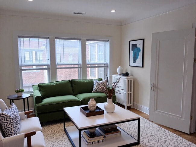 Photo - 727 Hinman Ave Unit 3E