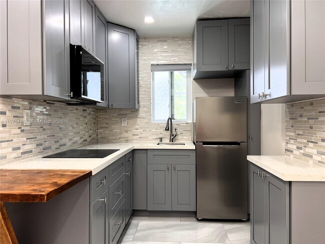 Photo - 451 NW 42nd Ave Unit 0