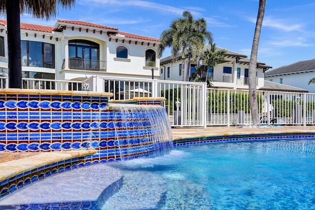 Photo - 785 NE 71st St