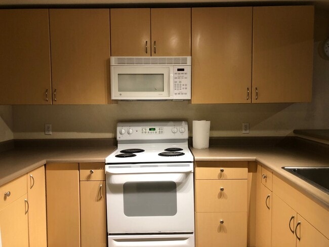 Photo - Charming 2-Bedroom, 1-Bathroom Condo in Prime Factoria Location