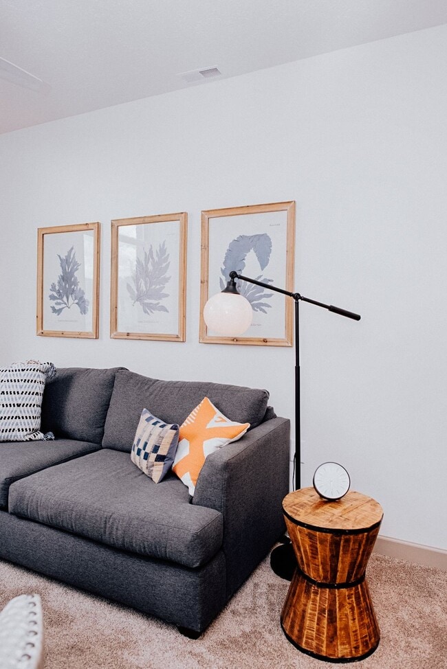 Photo - The Laurel Flats Apartments