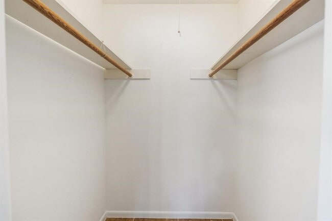 Building Photo - 10214 Londonderry Dr