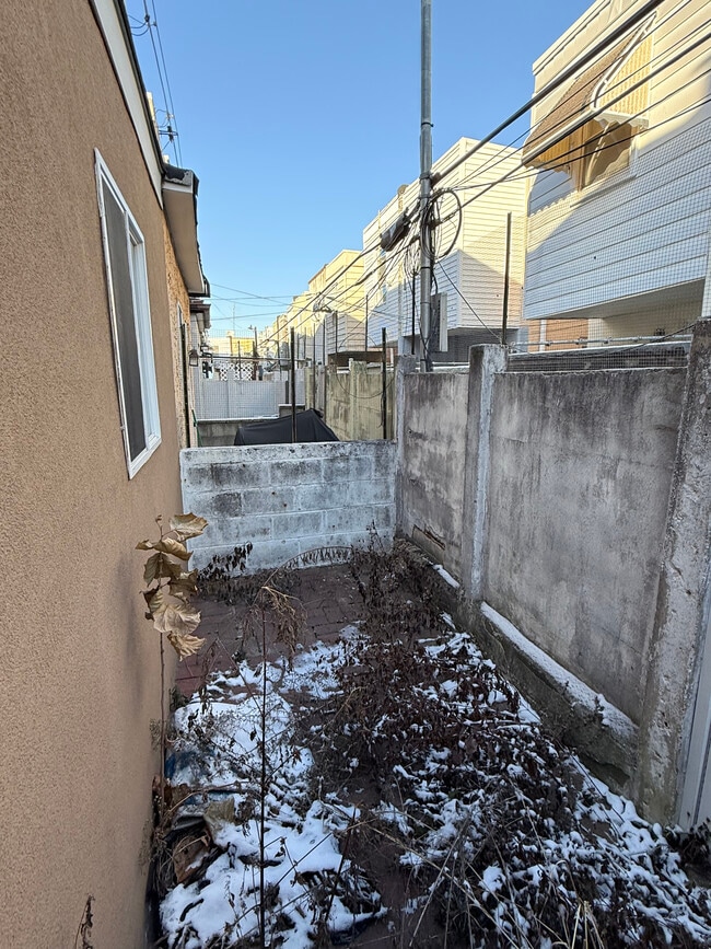 Photo - 2535 S Sartain St