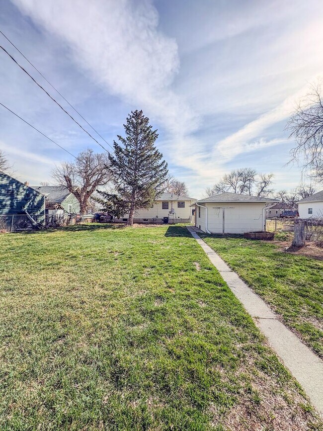 Photo - 3 bed 1 bath Laurel Home Available Now!