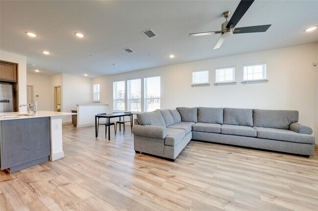 Photo - 3516 Zellwood Ln