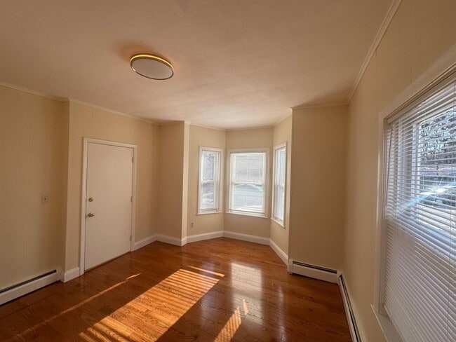 Photo - 213 Beacon St Unidad 1