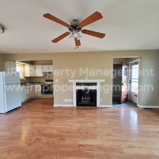 Photo - 555 Norvell Beach Dr