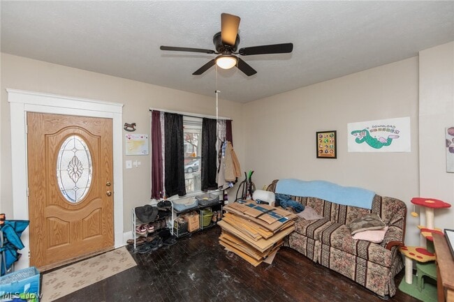 Photo - 1446 Hopkins Ave