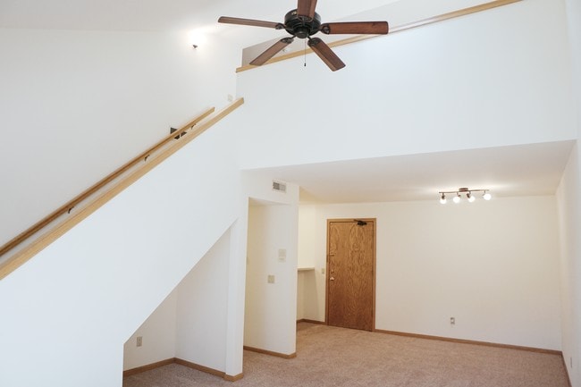 Oakbridge Court LLC