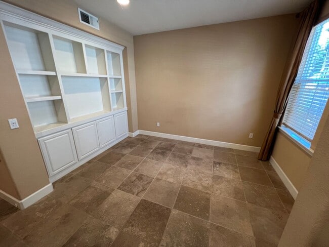 Photo - Meticulously Maintained 3 Bed 2.5 Bath Townhouse in Sunnyvale. Must see!