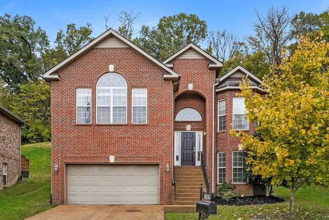 Building Photo - 1009 Streamdale Point W