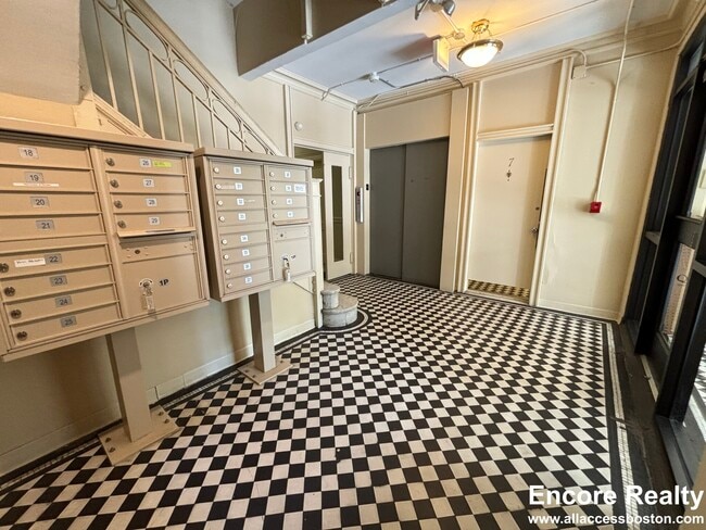 231 Park Dr Unit 11