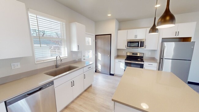 Photo - 2807 Oakland St Unit 202