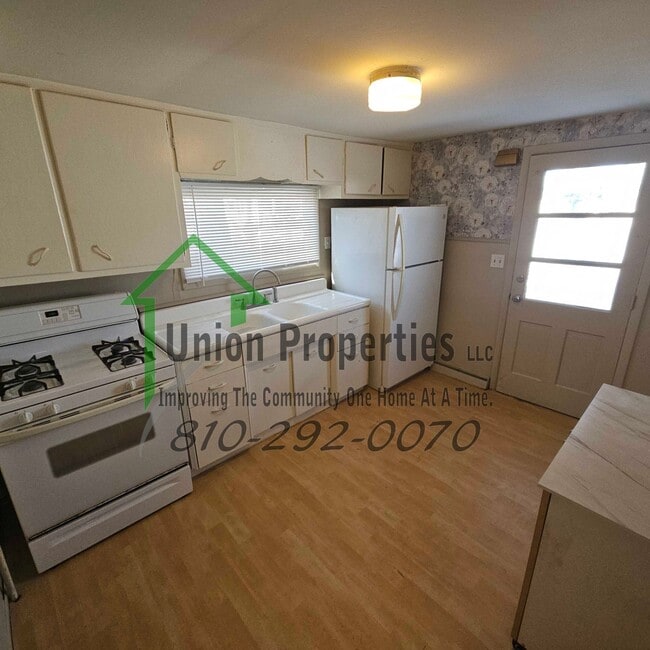 Building Photo - 2612 16th Ave