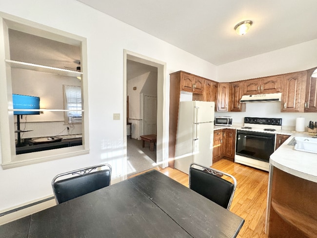 Photo - 573 Bloom St Unidad 102