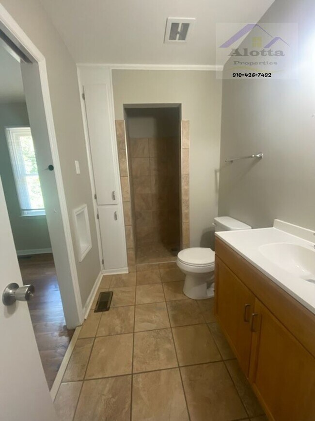 Photo - 5312 Bluewater Pl