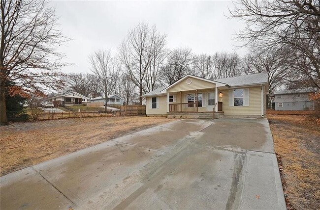 Photo - 6130 NE Vivion Rd