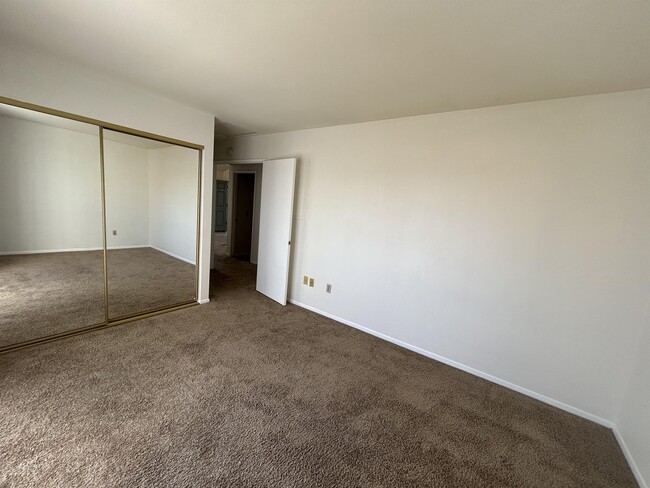 Photo - 4576 Hawley Blvd