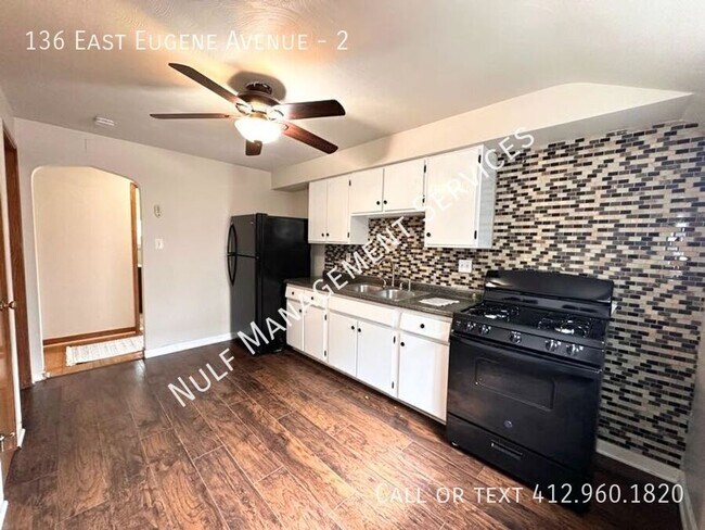 Building Photo - 136 E Eugene Ave Unit 2