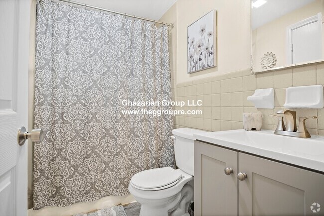 Building Photo - 36 Meshaka St Unit 1 Rental