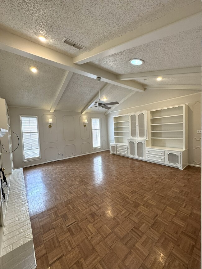 Photo - 2405 Stutz Plz